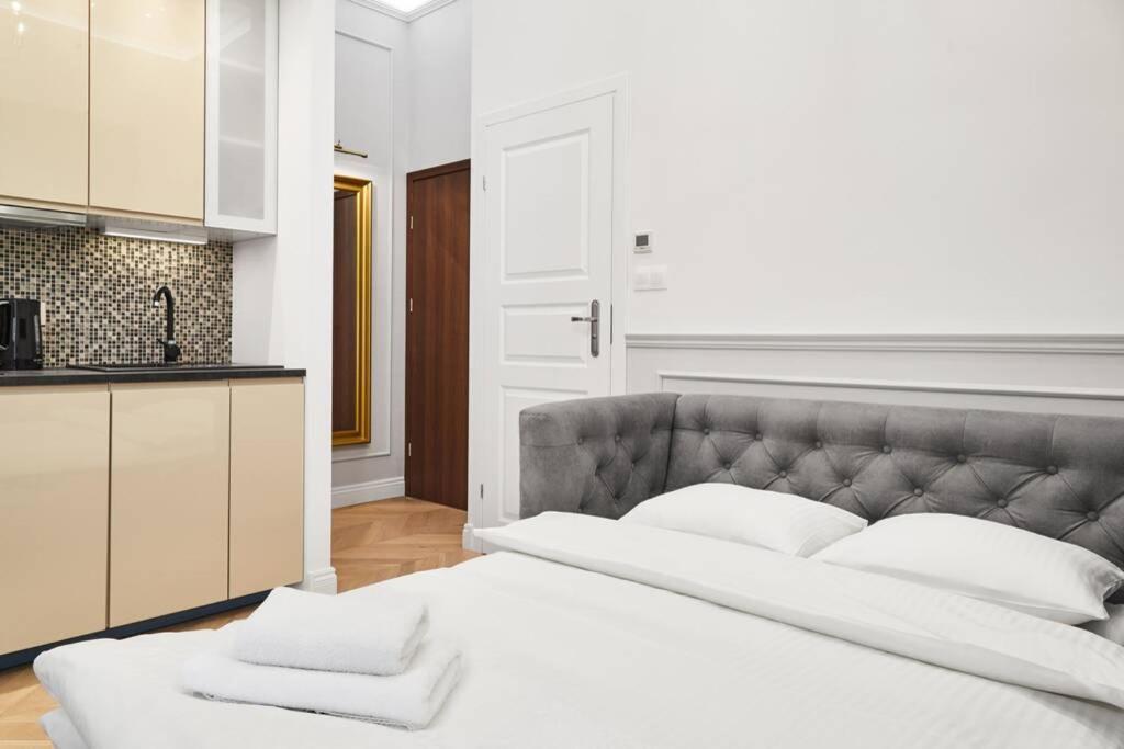 Househost Apartment I: Studencka Street Krakow Exterior photo
